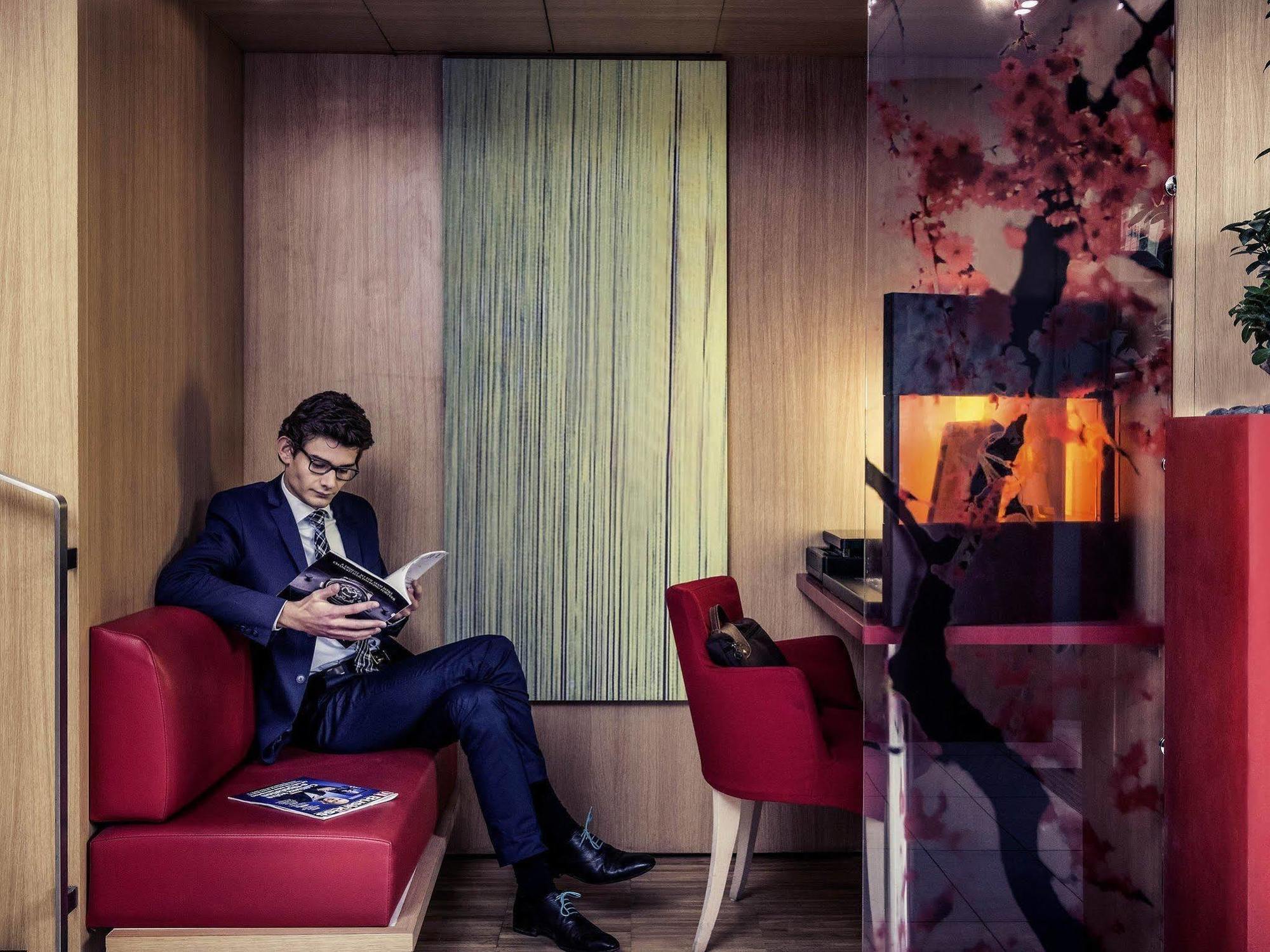 Mercure Paris Arc De Triomphe Etoile Εξωτερικό φωτογραφία